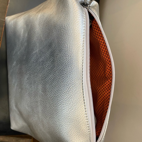 Galian Preforated handbag - Picture 4 of 5